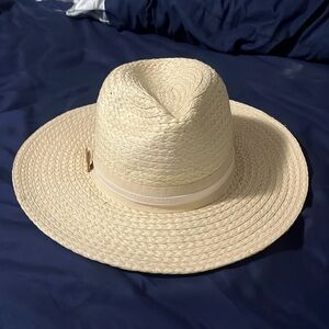 Hat for sale new without tag